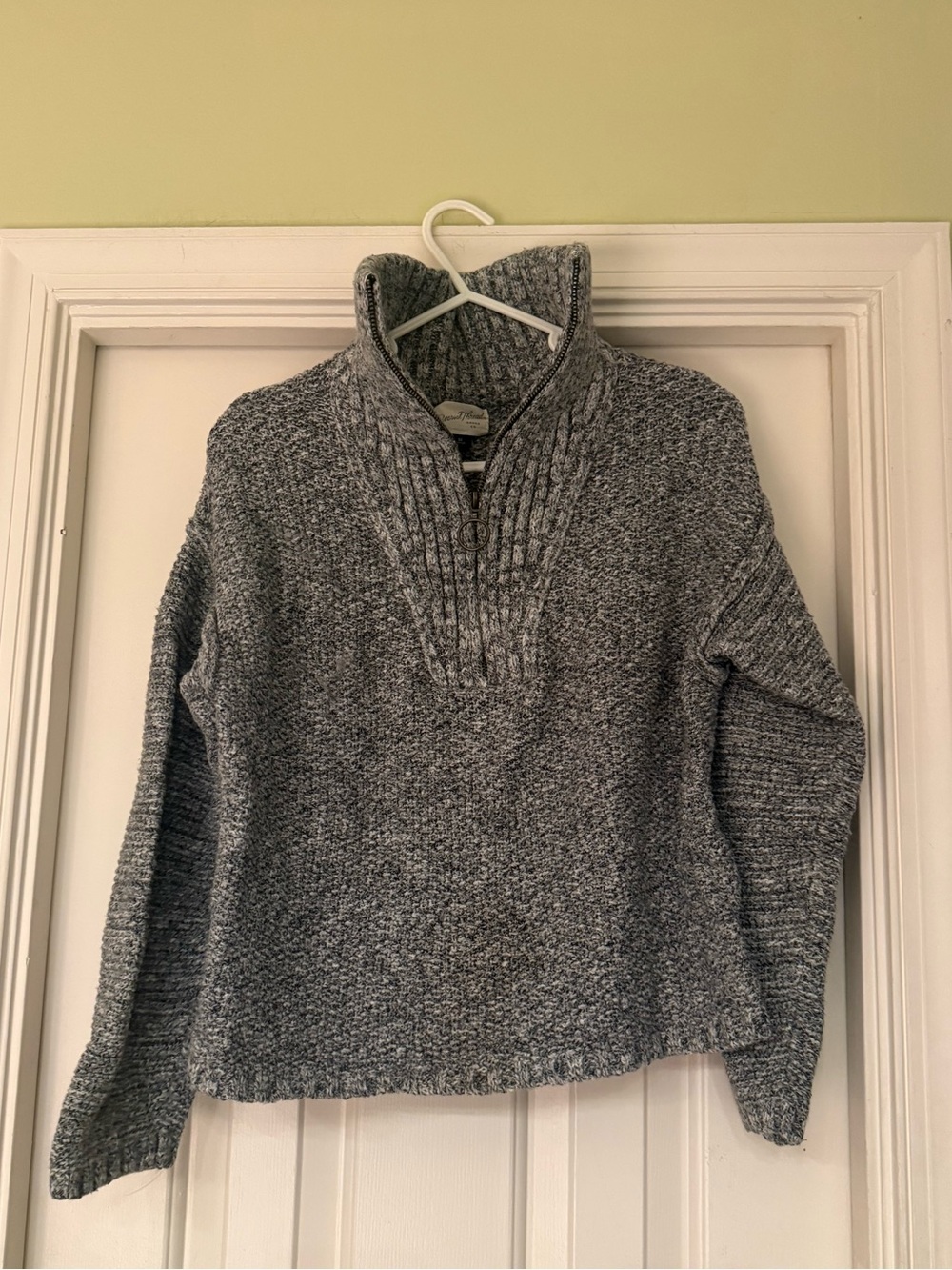 Universal Thread Gray Chunky Knit Quarter Zip Sweater Women’s M